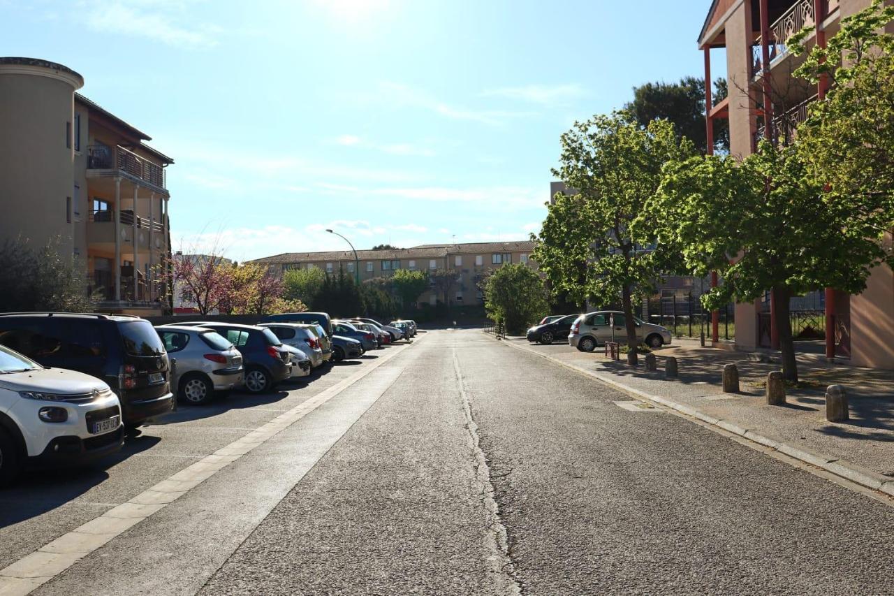 Uzes Centre La Terrasse Des Capucines Avec Garage Privee Διαμέρισμα Εξωτερικό φωτογραφία